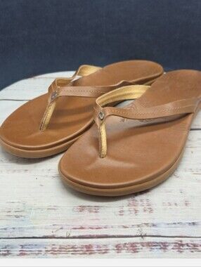 Womens OluKai "HONU" Brown Leather Thong Flip Flop Sandals Ergonomic Size 11 EUC